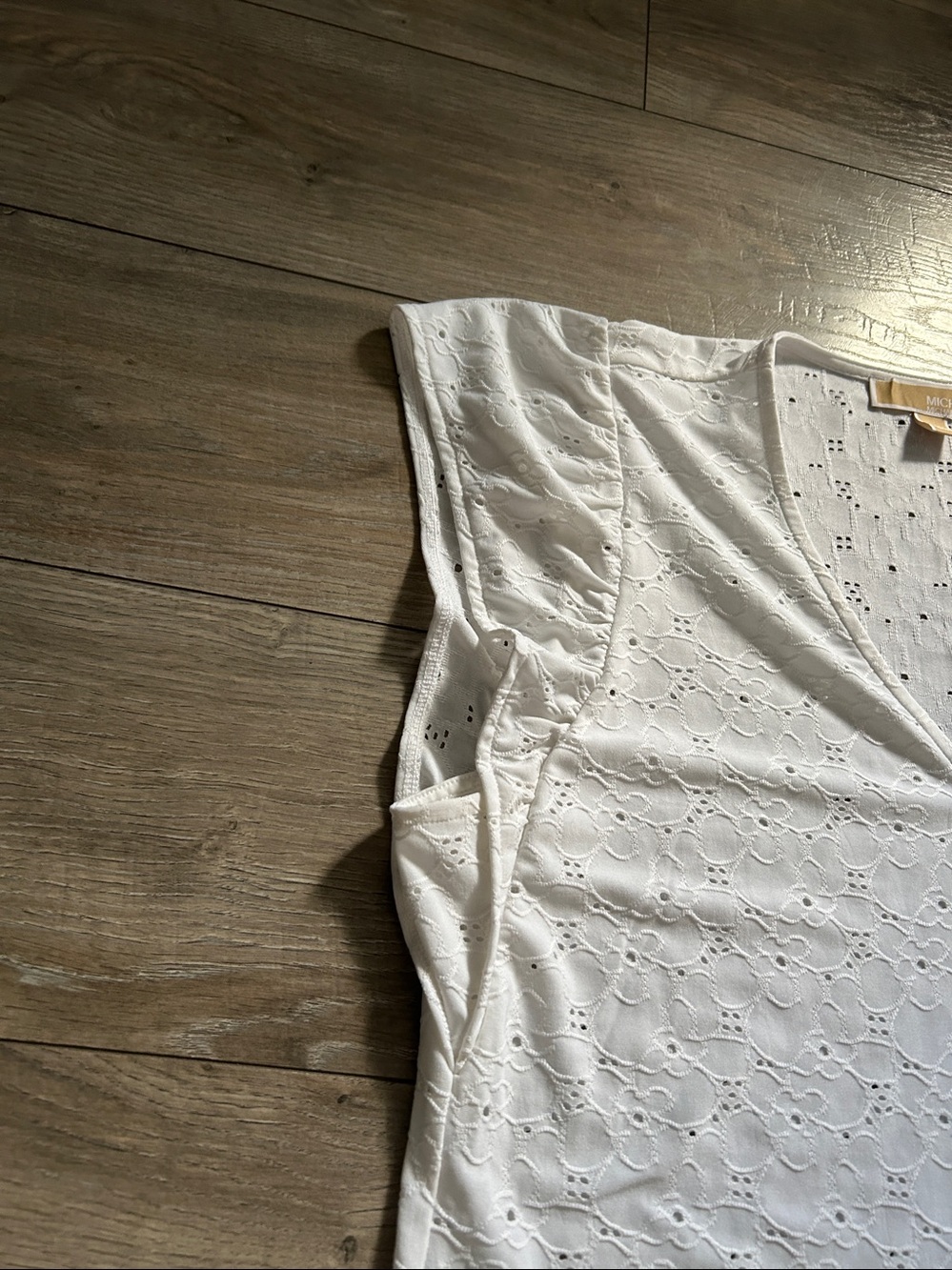Michael Kors White Eyelet V-Neck Blouse - Picture 4 of 11
